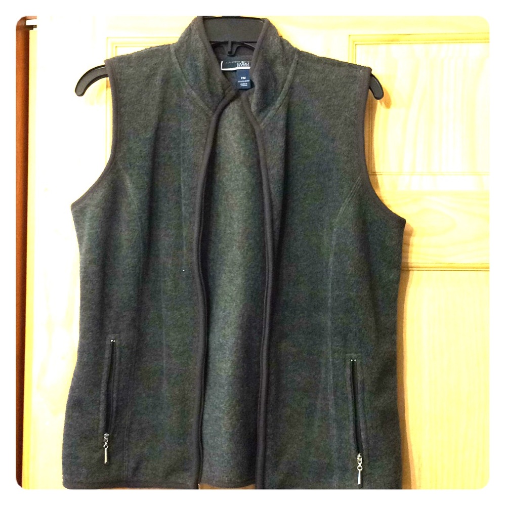 polyester vest